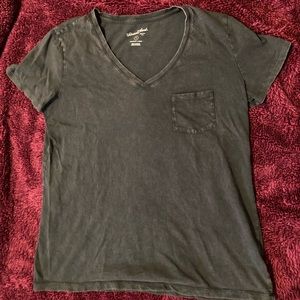 Universal Thread Distressed V-Neck